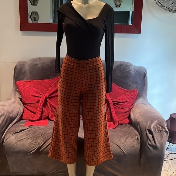 ASOS Wide Leg Culotte Windowpane Pants in Rust - Picture 5 of 13